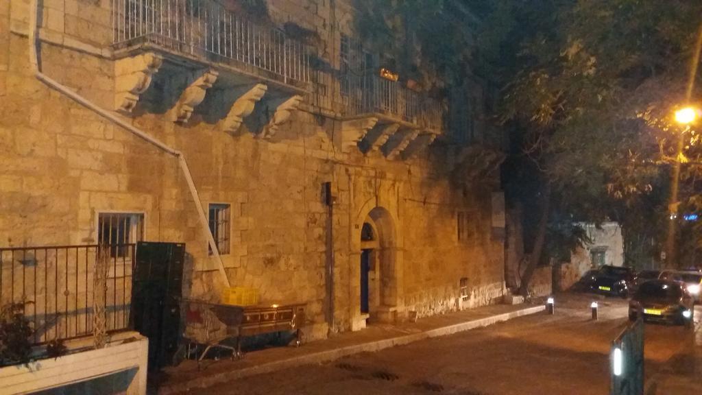 Rosary Sister Guest House Ein Karem Jerusalem Exteriör bild